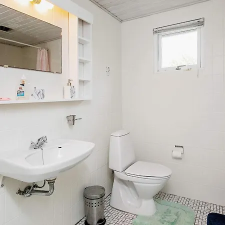 Nyaraló 6 Person In Farso-by Traum