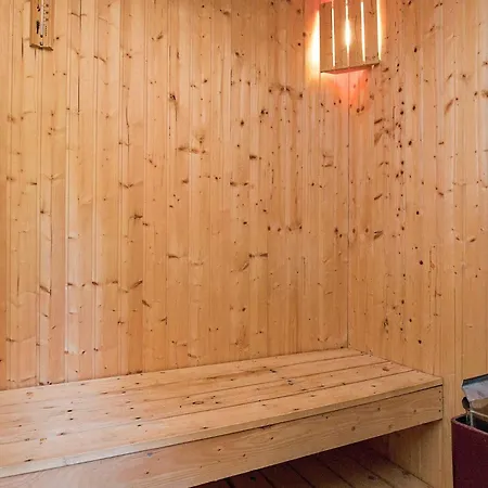 6 Person In Farso-by Traum 펜션 *