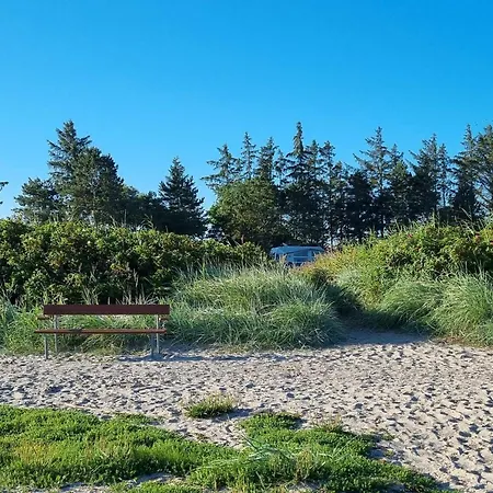 6 Person In Farso-by Traum * Farsø